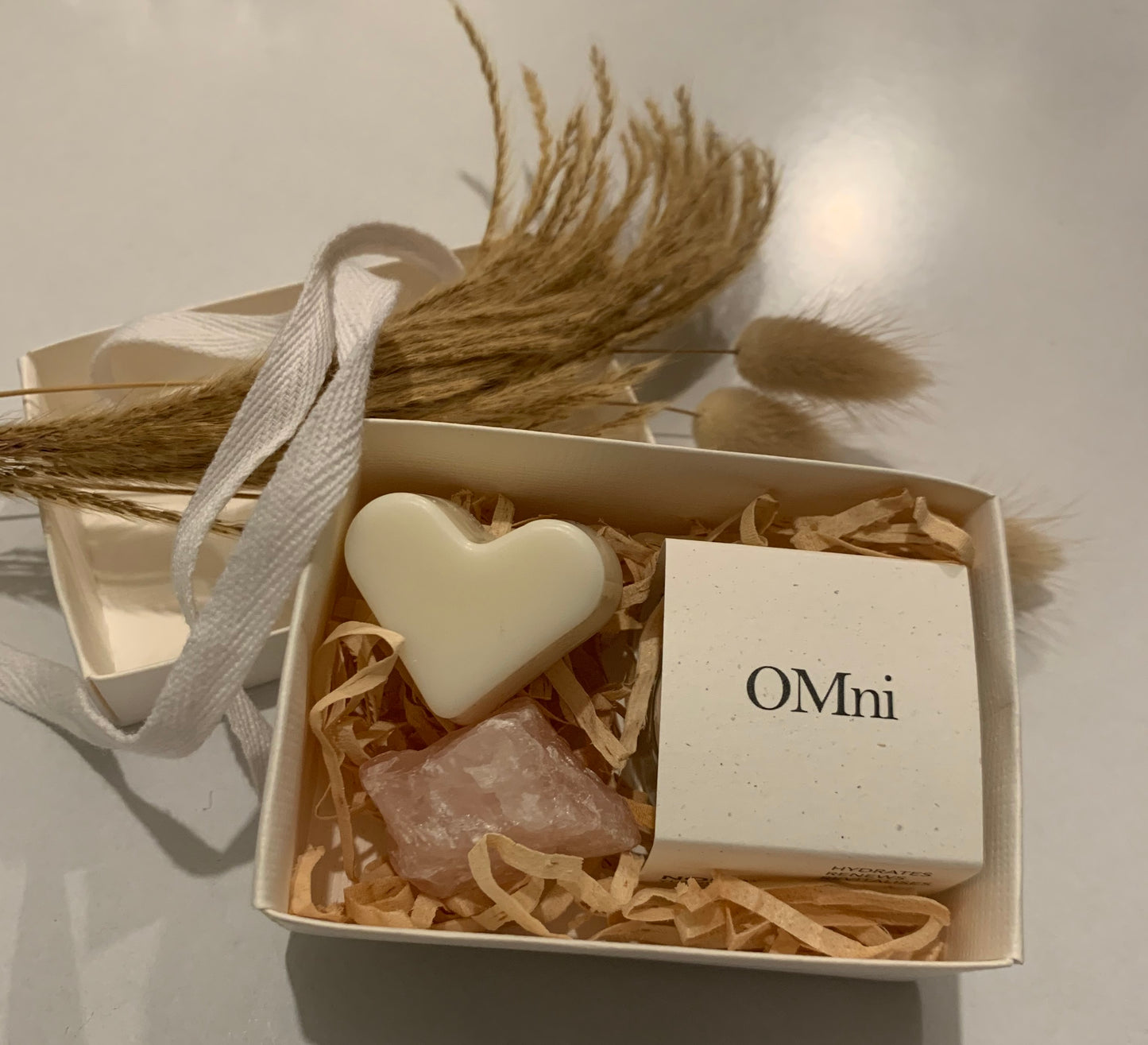 True Love Gift Set | OMni Balm with Rose Quartz & Soy Melt Candle